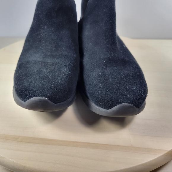 COLE HAAN ZeroGrand Black Suede Slip On Booties Boots Women's Size 8 - Picture 9 of 12